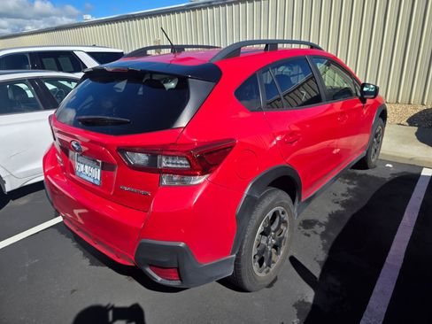 Used 2022 Subaru Crosstrek 2.0i AWD/4WD image 4