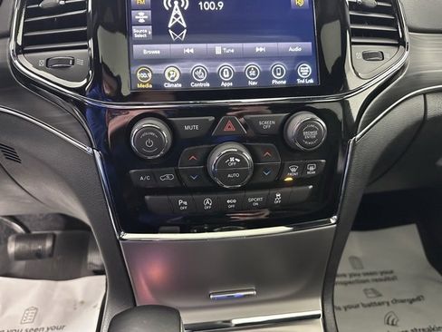 Used 2021 Jeep Grand Cherokee Limited w/ Trailer Tow Group IV image 30