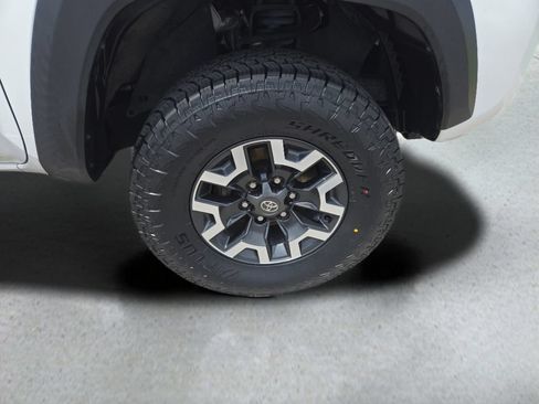 Certified 2022 Toyota Tacoma TRD Off-Road RWD image 28