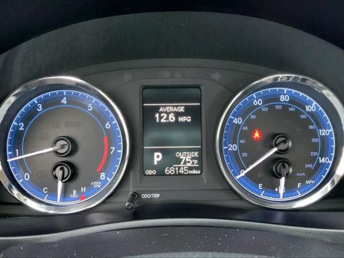 Used 2018 Toyota Corolla LE FWD image 25