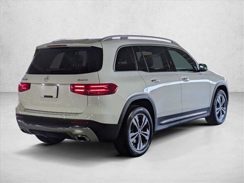 Certified 2025 Mercedes-Benz GLB 250 4MATIC image 8