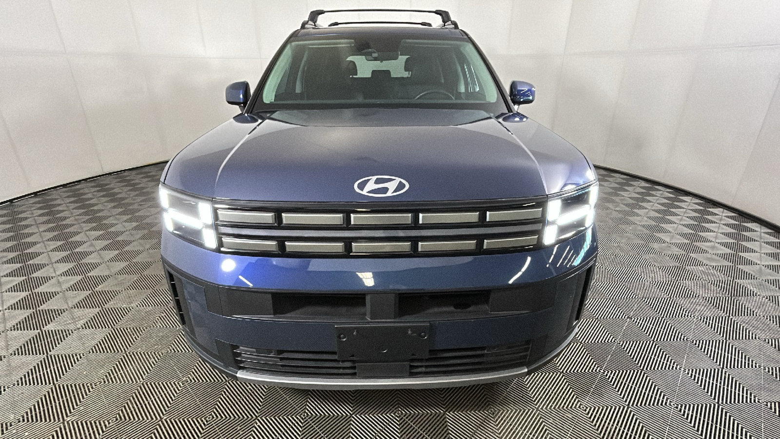 Used 2025 Hyundai Santa Fe SEL AWD/4WD image 9