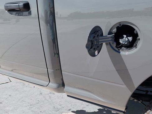 New 2026 RAM 2500 Big Horn AWD/4WD image 22
