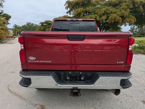 Used 2020 Chevrolet Silverado 2500 LTZ w/ LTZ Premium Package AWD/4WD image 5