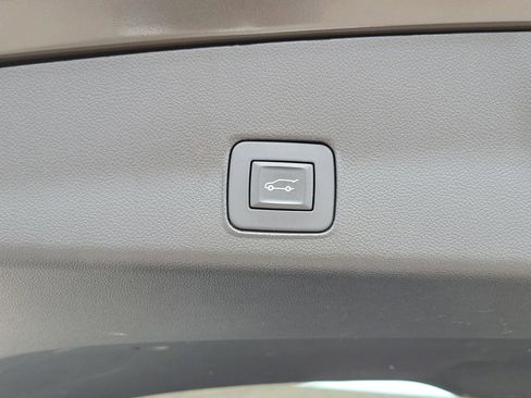 Used 2021 Chevrolet TrailBlazer ACTIV w/ Sun and Liftgate Package AWD/4WD image 21