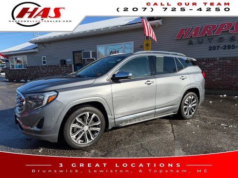Used 2019 GMC Terrain Denali w/ Driver Alert Package II AWD/4WD image 2