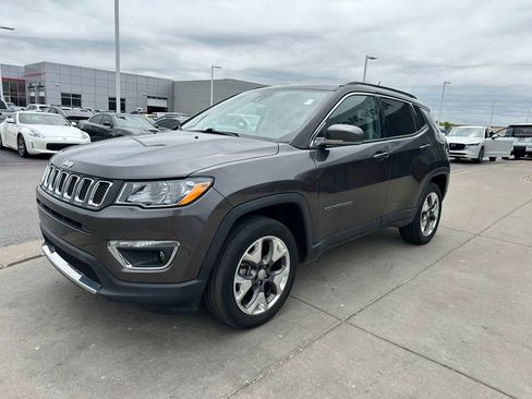 Used 2021 Jeep Compass Limited w/ Sun and Sound Group AWD/4WD image 4