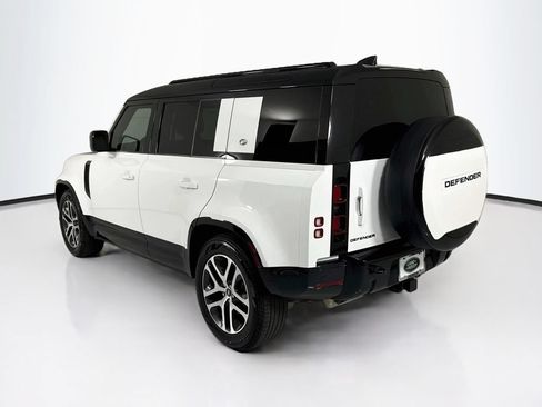 Used 2024 Land Rover Defender 110 X-Dynamic SE AWD/4WD image 7