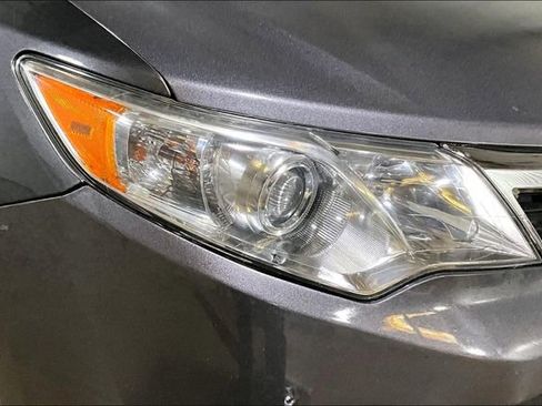 Used 2013 Toyota Camry LE image 3