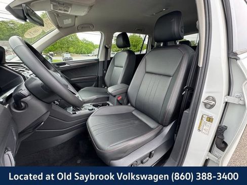 Certified 2024 Volkswagen Tiguan Wolfsburg Edition AWD/4WD image 29