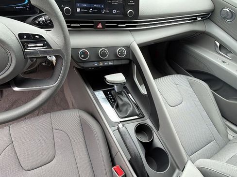 New 2026 Hyundai Elantra SE image 27