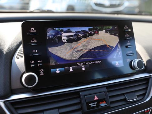 Used 2020 Honda Accord EX image 21