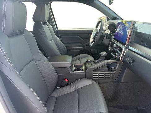 New 2026 Toyota 4Runner TRD Off-Road Premium AWD/4WD image 17