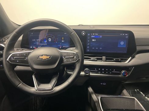 Certified 2025 Chevrolet Equinox LT image 11