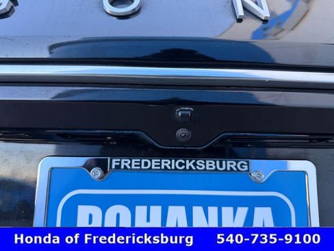 Used 2024 Jeep Wagoneer L Series II w/ Flexible Seating Group image 17