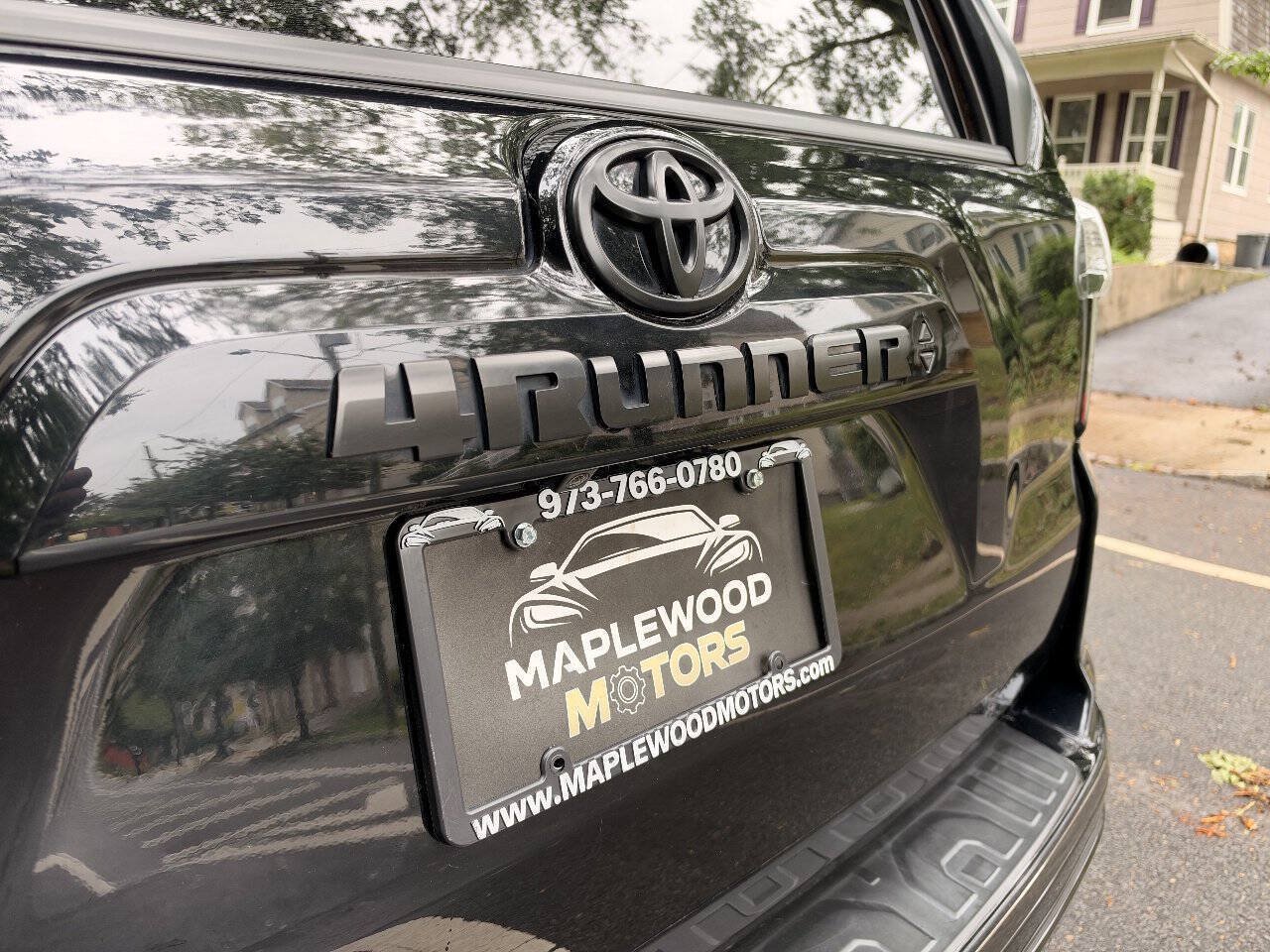 Used 2019 Toyota 4Runner Limited AWD/4WD image 6