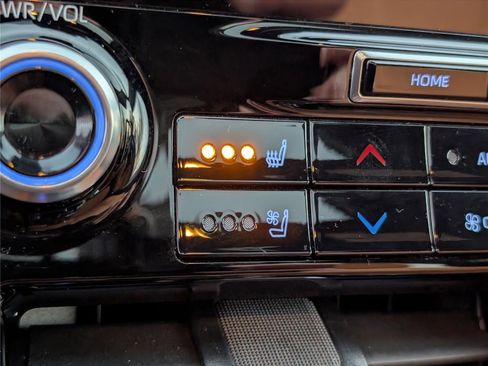 Used 2022 Toyota Highlander Platinum image 31