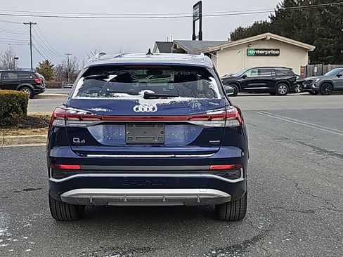 Used 2023 Audi Q4 e-tron Premium Plus w/ Premium Plus image 13