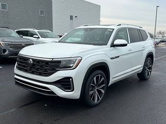 New 2026 Volkswagen Atlas SEL Premium R-Line AWD/4WD video 3
