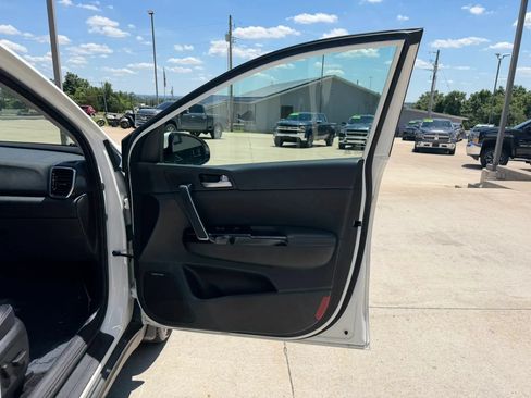 Used 2020 Kia Sportage EX w/ Option Group 15 AWD/4WD image 44