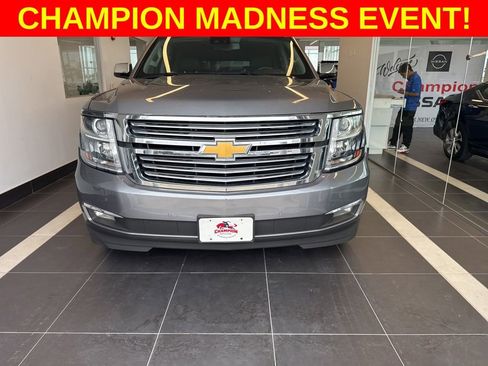 Used 2018 Chevrolet Suburban Premier image 1