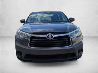 Used 2016 Toyota Highlander LE video 2