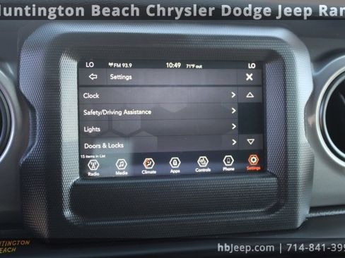 Used 2021 Jeep Wrangler Unlimited Sport image 27