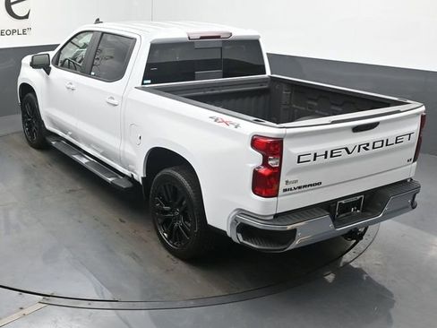 Used 2025 Chevrolet Silverado 1500 LT w/ Safety Package AWD/4WD image 40