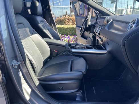 Certified 2021 Mercedes-Benz GLA 250 4MATIC image 35