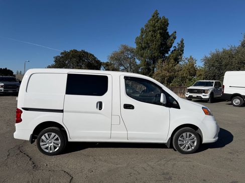 Used 2018 Nissan NV200 SV w/ Navigation Package FWD image 6