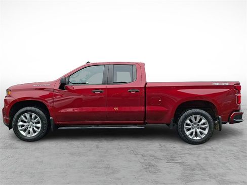 Used 2020 Chevrolet Silverado 1500 Custom w/ Custom Value Package image 7
