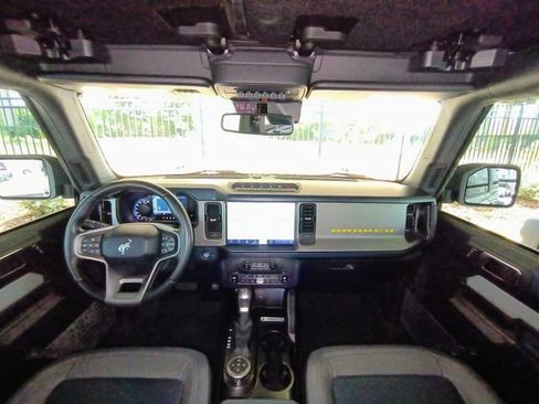 Used 2021 Ford Bronco First Edition AWD/4WD image 40