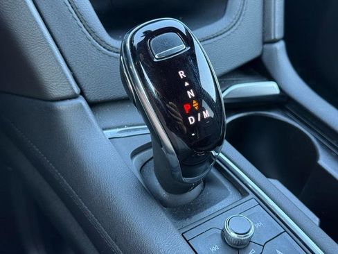 Used 2023 Cadillac XT6 Premium Luxury image 48