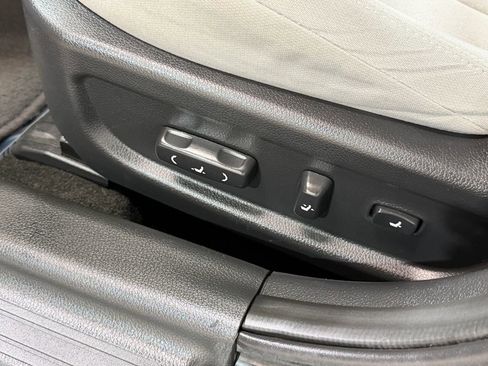 Used 2011 Kia Optima LX w/ Convenience Pkg FWD image 15