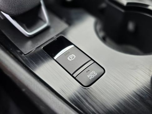 Used 2023 Nissan Rogue SV AWD/4WD image 29