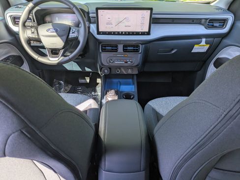 New 2025 Ford Maverick XLT w/ XLT Luxury Package image 26