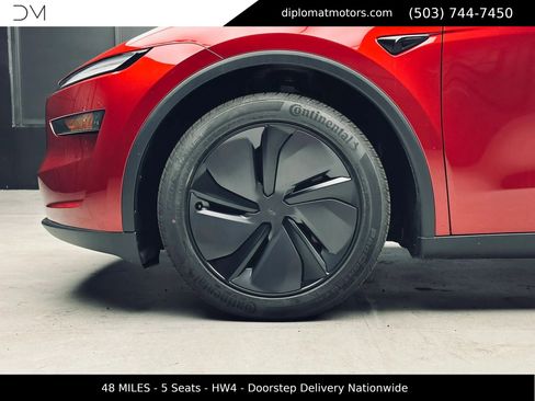 Used 2026 Tesla Model Y AWD image 36