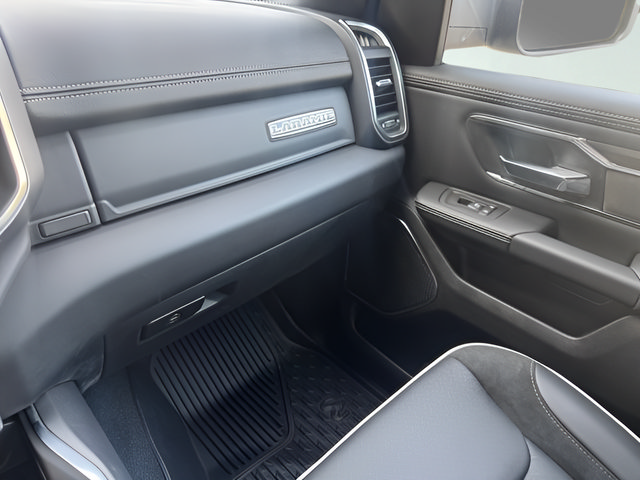 Used 2026 RAM 1500 Laramie w/ Sport Appearance Package AWD/4WD image 28