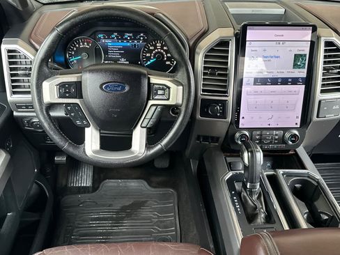 Used 2015 Ford F150 Platinum w/ Equipment Group 701A Luxury AWD/4WD image 15