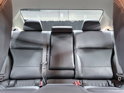 Used 2017 Subaru Legacy 2.5i Limited image 31