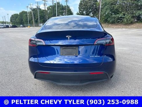 Used 2025 Tesla Model Y Long Range AWD/4WD image 7