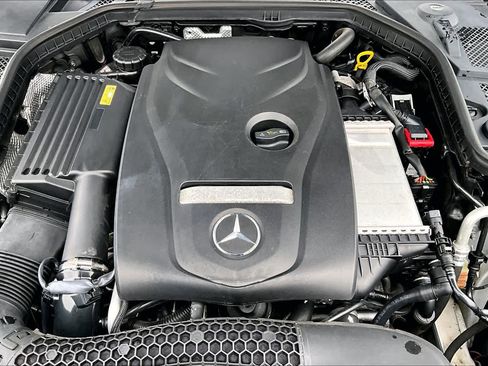Used 2015 Mercedes-Benz C 300 4MATIC Sedan image 32