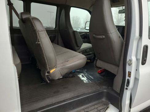 Used 2023 Chevrolet Express 3500 LS image 20