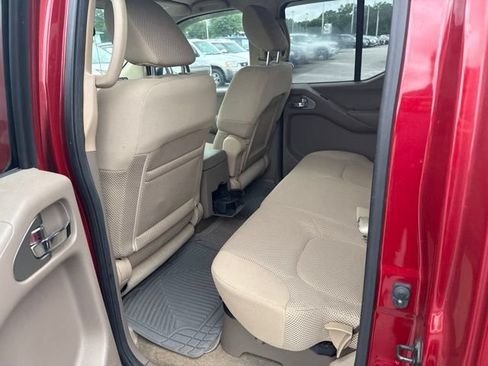 Used 2012 Nissan Frontier SV w/ SV Premium Utility Pkg RWD image 20