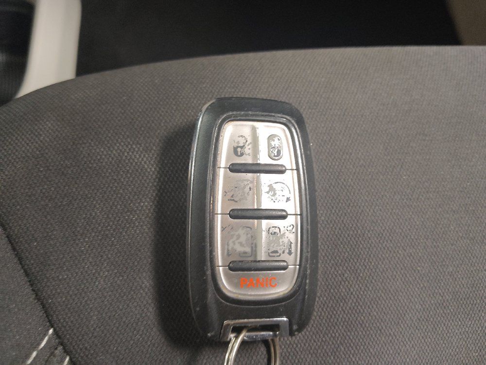 Used 2022 Chrysler Voyager LX FWD image 32