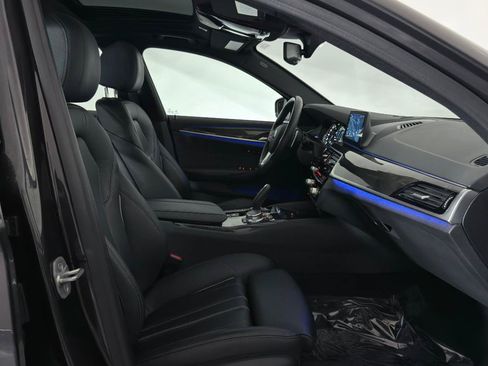 Used 2018 BMW 530e xDrive w/ Premium Package 2 AWD/4WD image 26