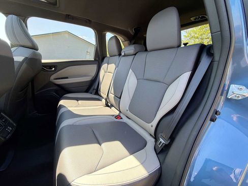 Used 2025 Subaru Forester Limited AWD/4WD image 17