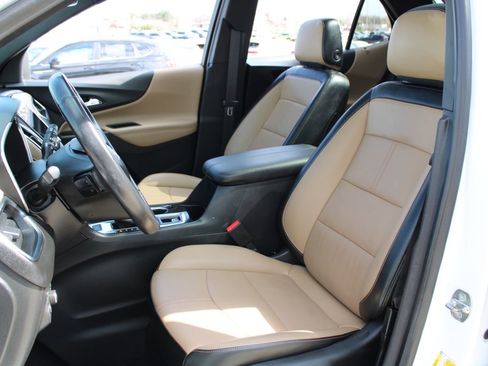 Used 2022 Chevrolet Equinox Premier AWD/4WD image 7