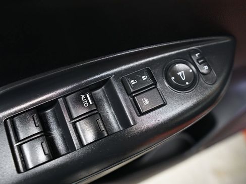 Used 2018 Honda Fit EX image 18