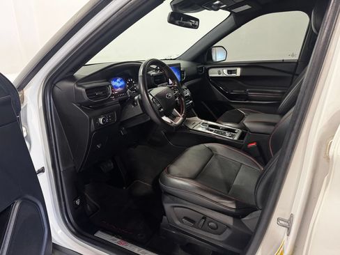 Used 2022 Ford Explorer ST-Line w/ Class IV Trailer Tow Package AWD/4WD image 17